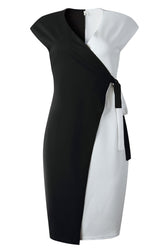Schickes ärmelloses weißes und schwarzes Midi-Bürokleid